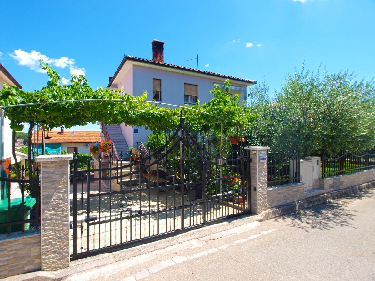Apartment Luciano 1540 PUY Exterior foto